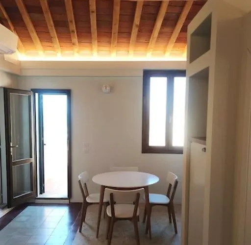 La Grande Terrazza, Centro Borgo 아파트 *